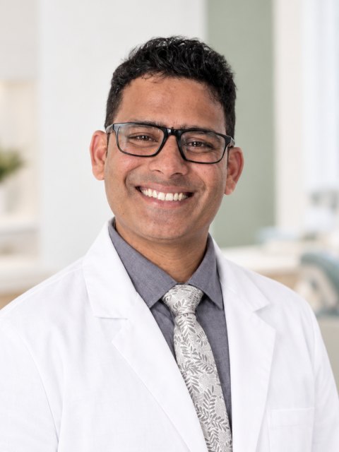 Dr. Shashidhara Kamat, oral and maxillofacial surgeon at Trupti Multispeciality Dental Clinic